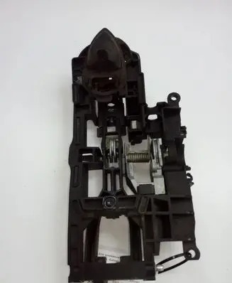 Rear door exterior handle/bracket
