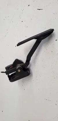 Chrysler Voyager Accelerator throttle pedal 04612742 F8B10AM42985