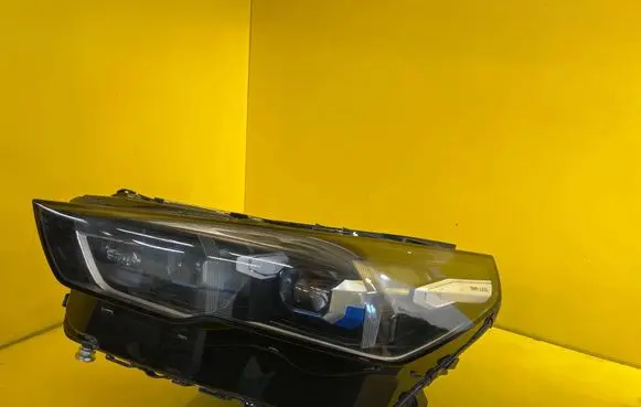 BMW 5 G60 Headlight/headlamp 5A798D1-05