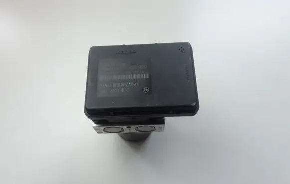KIA Sportage ABS Pump 58920F1620