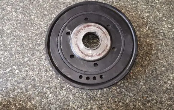 Citroen C3 Crankshaft pulley 681035EGT