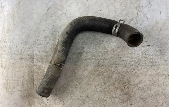 Mitsubishi Pajero Sport I Engine coolant pipe/hose