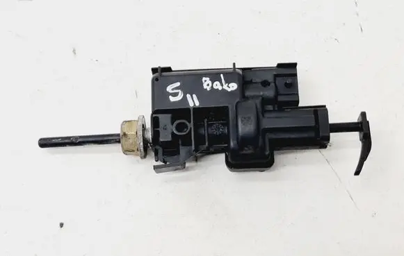 Renault Scenic II - Grand scenic II Fuel tank cap lock 8200305732 8200305732A