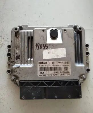 Hyundai i30 Engine control unit/module 391132a410 0281016578