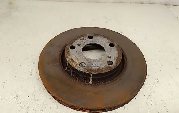 Toyota Avensis T270 Front brake disc