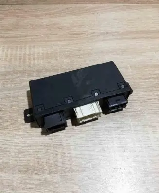 BMW 5 E39 Door control unit/module 8366529 05071730