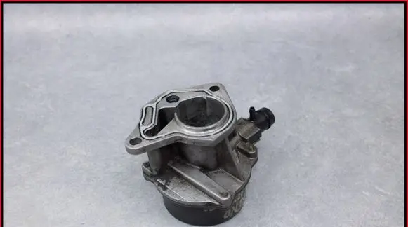 Renault Scenic II - Grand scenic II Vacuum pump