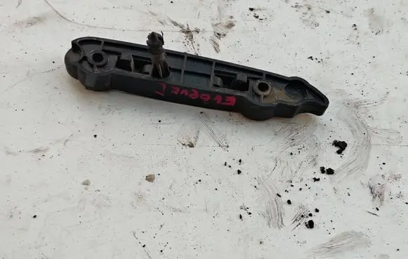Land Rover Evoque I Front bumper mounting bracket 
