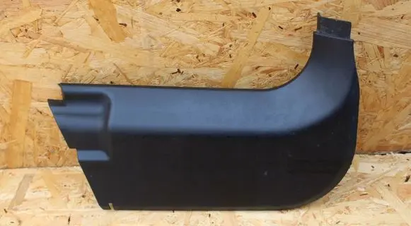 BMW 7 E38 (A) pillar trim 8125920