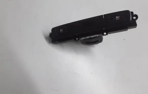 KIA Sorento Seat heating switch 933402P005
