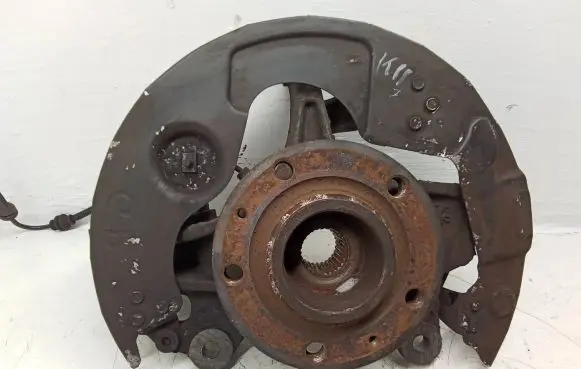 Citroen C4 Grand Picasso Front wheel hub spindle knuckle 9806779580