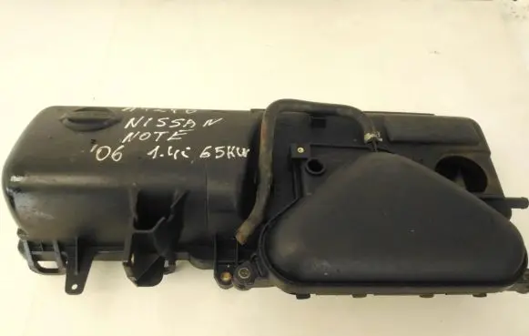 Nissan Note (E11) Rocker cam cover ax6