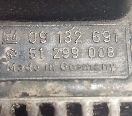 Opel Signum Glow plug pre-heat relay 09132691 51299008