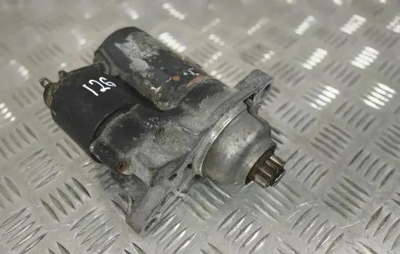 Volkswagen Golf IV Starter motor 02T911023E 0001121016
