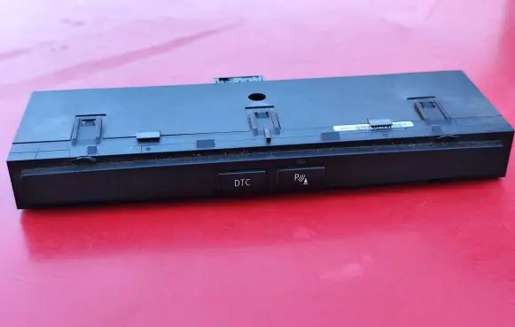 BMW 5 E60 E61 Parking (PDC) sensor switch 9134025 13580860 878778