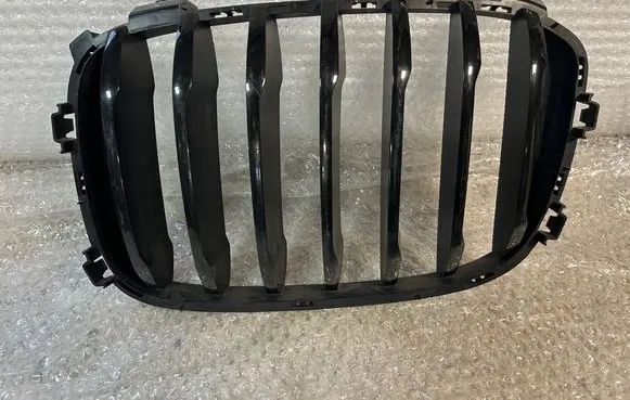 BMW X3 G01 Front grill 7440853