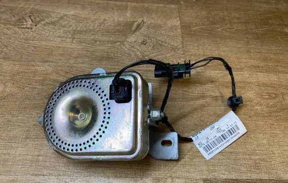 Jaguar F-Pace Horn signal M8A2971111DA
