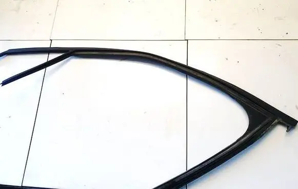 Peugeot 508 Rubber seal front coupe door 9687284380