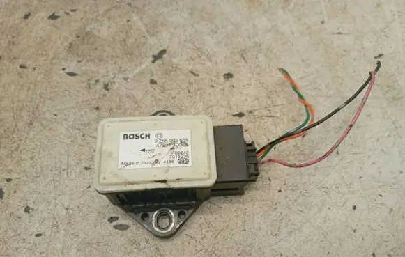 Nissan Qashqai ESP acceleration yaw rate sensor 0265005665 47921JD00A 7016236