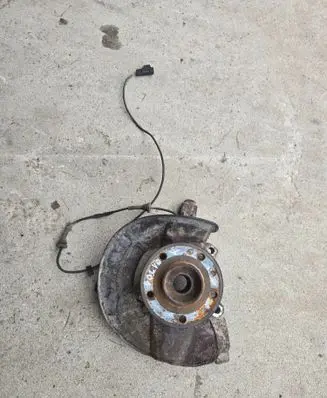 Volvo S70 V70 V70 XC Front wheel hub