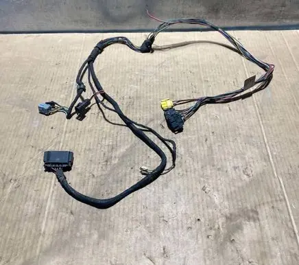 Mercedes-Benz E W210 Door control unit/module 2105404634