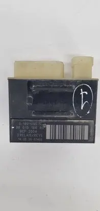 Glow plug pre-heat relay