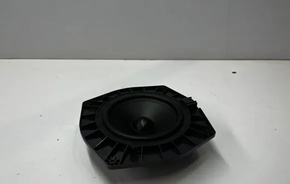 Land Rover Discovery 5 Front door speaker DPLA18808BB