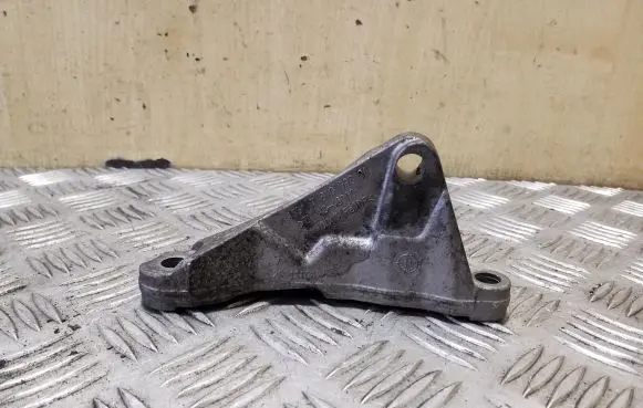 BMW 5 F10 F11 Fuel pump bracket 13517810698 7810698