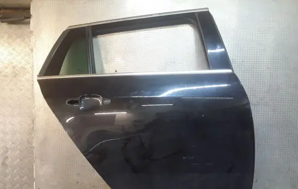 Rear door