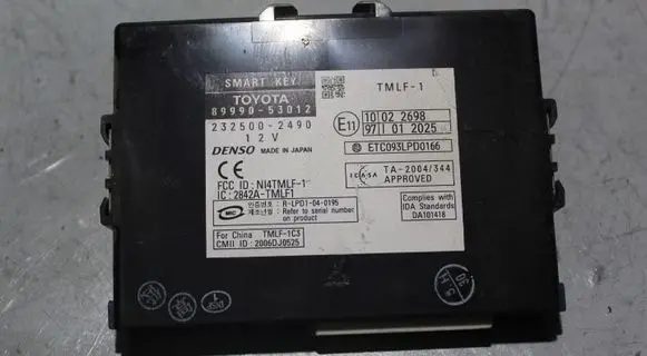 Lexus IS 220D-250-350 Suspension control unit/module 8999053012