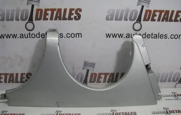 Mercedes-Benz E W210 Under headlight/headlamp trim 2108200212