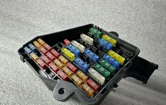 Audi A4 S4 B5 8D Fuse box set 8D1941824