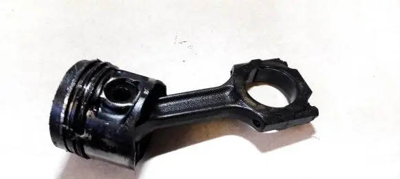 Fiat Bravo - Brava Piston with connecting rod