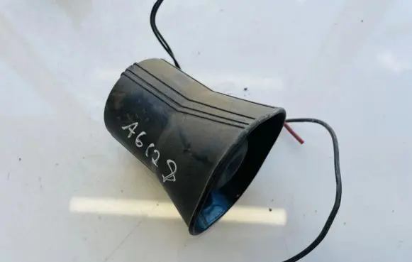 Audi A4 S4 B5 8D Alarm system siren 