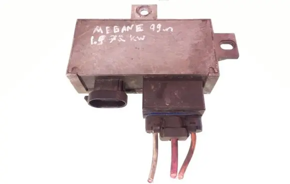 Renault Scenic I Glow plug pre-heat relay 7700111525