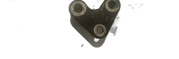 Mazda 6 Engine mounting bracket