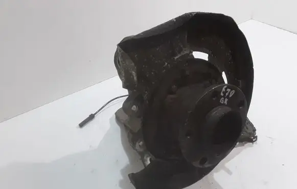 BMW X5 E70 Rear wheel hub