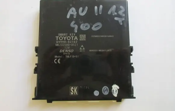 Toyota Auris E180 Xenon control unit/module 8999002162