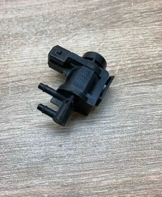 Skoda Octavia Mk2 (1Z) Turbo solenoid valve 1J0906283A