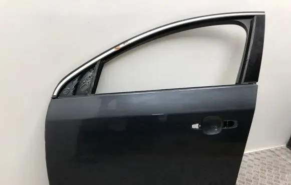 Volvo S60 Front door
