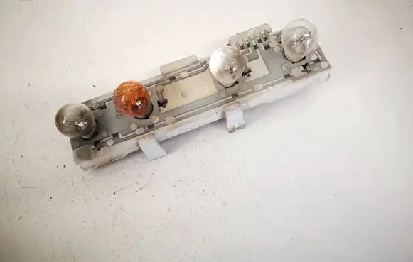 Skoda Octavia Mk2 (1Z) Tail light bulb cover holder 1z5945258a