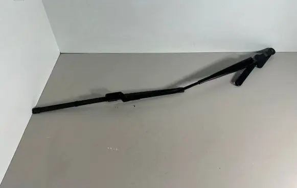 BMW 2 F45 Front wiper blade arm 7335971