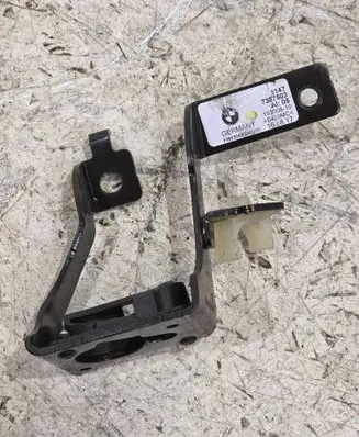 BMW 5 G30 G31 G38 Cargo luggage net fixing mount 7387503 5147 15300810