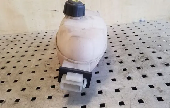Nissan Primastar Coolant expansion tank/reservoir 7700312900
