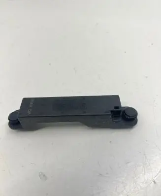 Mercedes-Benz E W213 Keyless system antenna A2059053005