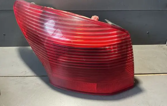 Peugeot 407 Rear/tail lights 