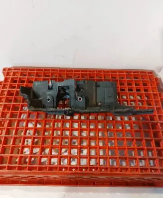 Renault Kangoo II Other engine bay part 30032261 175B15819R
