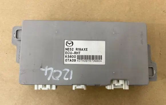 Mazda MX-5 NC Miata Convertible roof control unit NE52R19AXE