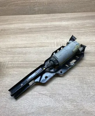 Mercedes-Benz GLK (X204) Seat adjustment motor 130002624