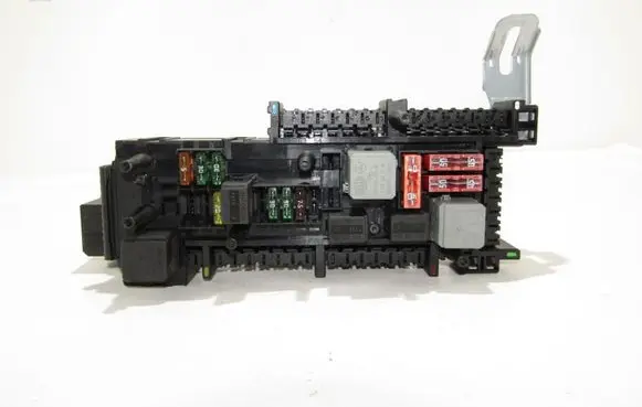Mercedes-Benz C W204 Fuse module 748038